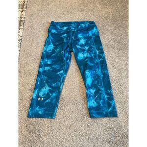 Under Armour, crop leggings, size small pool design‎